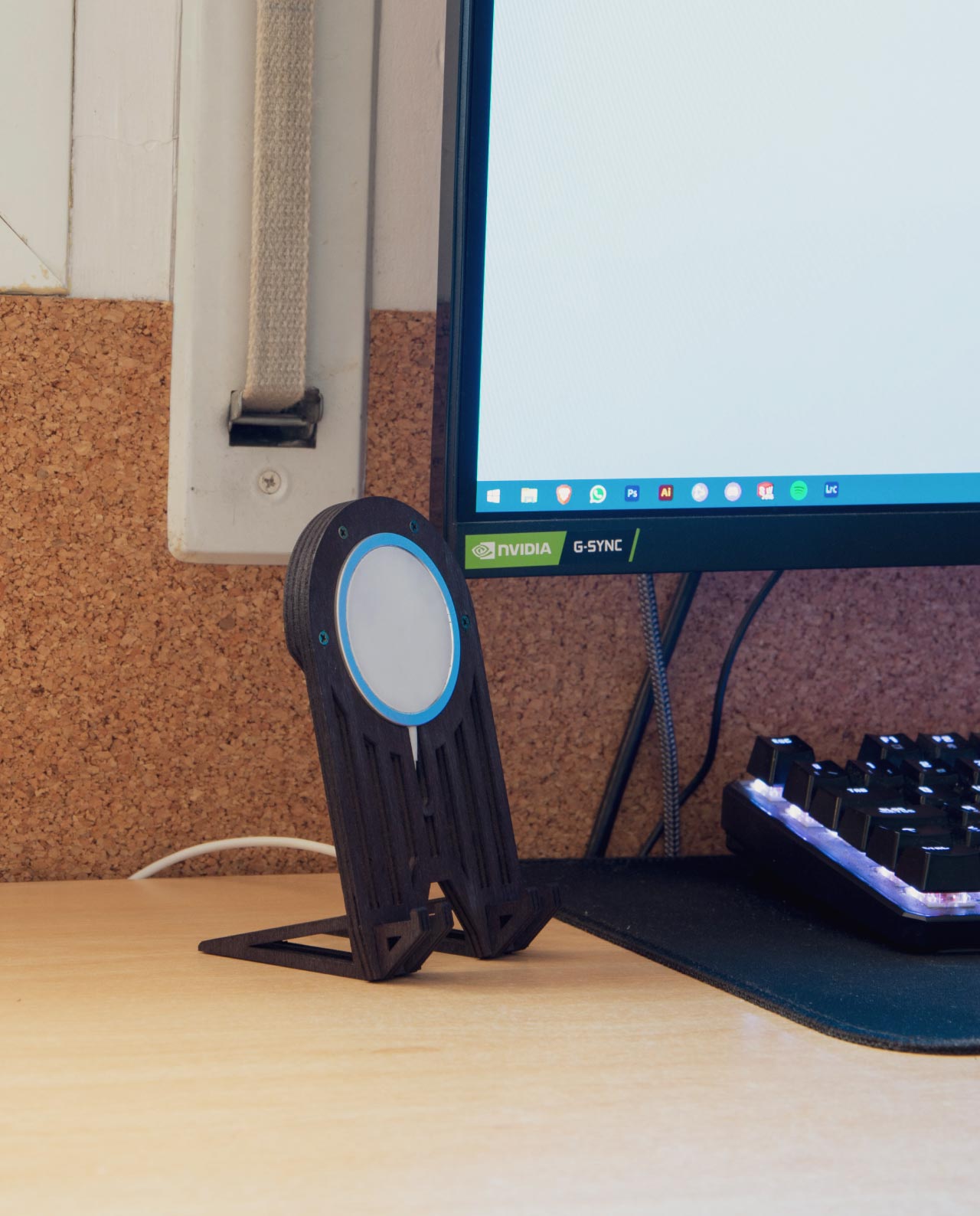 Soporte de madera para iPhone cargador magsafe no incluido