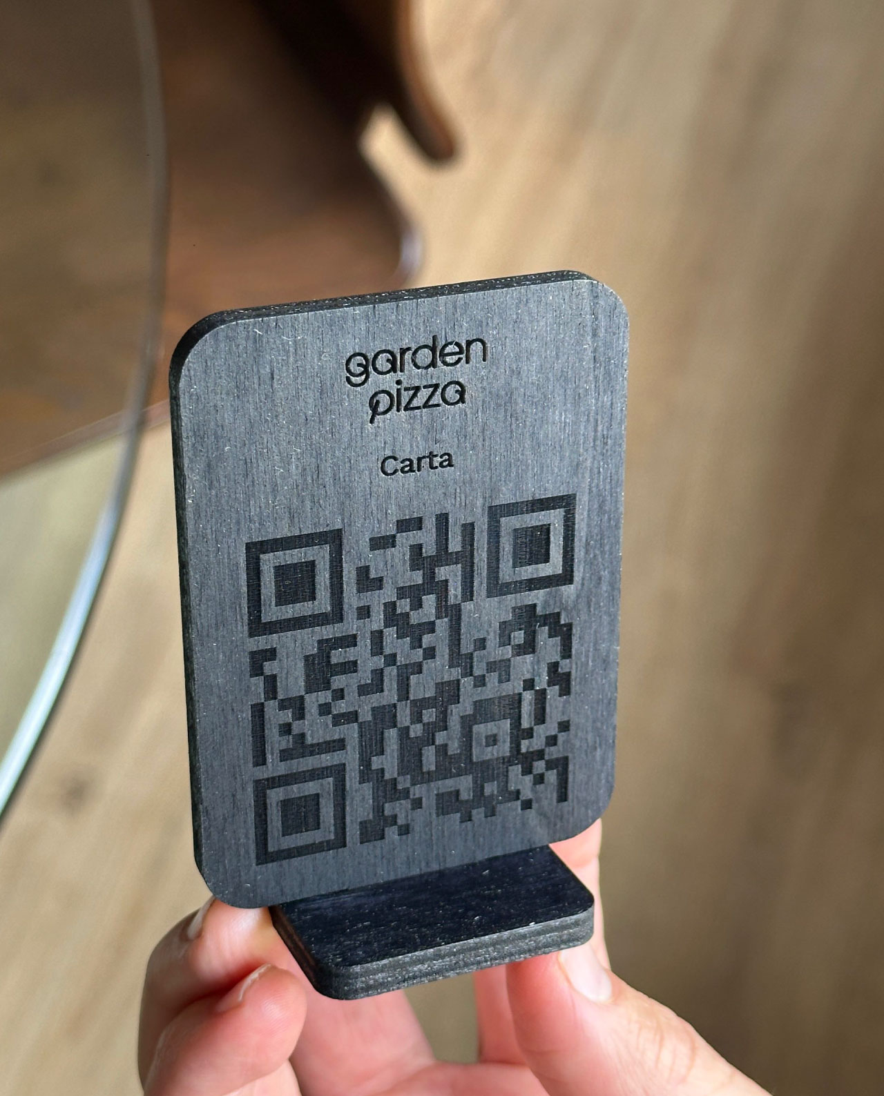 Codigo QR Madera Restaurante con carta y menu