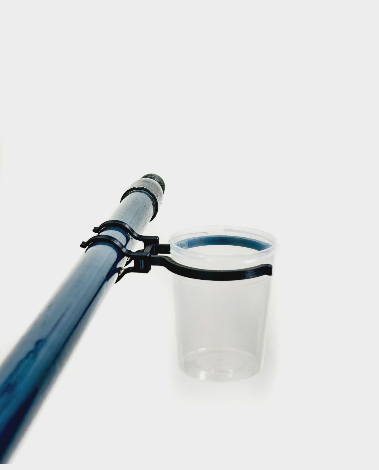 Recolector para muestra de orina de mascotas. Olvídate de perseguir a tu mascota para recoger una muestra de orina. La recogida de muestras de orina puede ser un desafío tanto para los dueños de mascotas como para las mascotas. El EasyPeesy Collector ha sido creado pensando en la comodidad de todos los involucrados, proporcionando una solución eficiente y sin complicaciones.