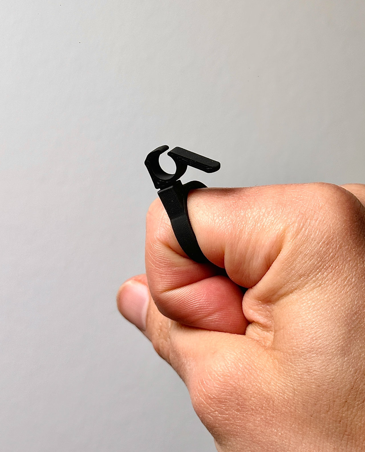 Anillo Portaporro, Soporte Manos Libres para Conos Pre Enrollados, Anillo Porta Cigarros, Cigarette Holder Ring, Joint Holder (Pack x 5 ud.) - Imagen 7