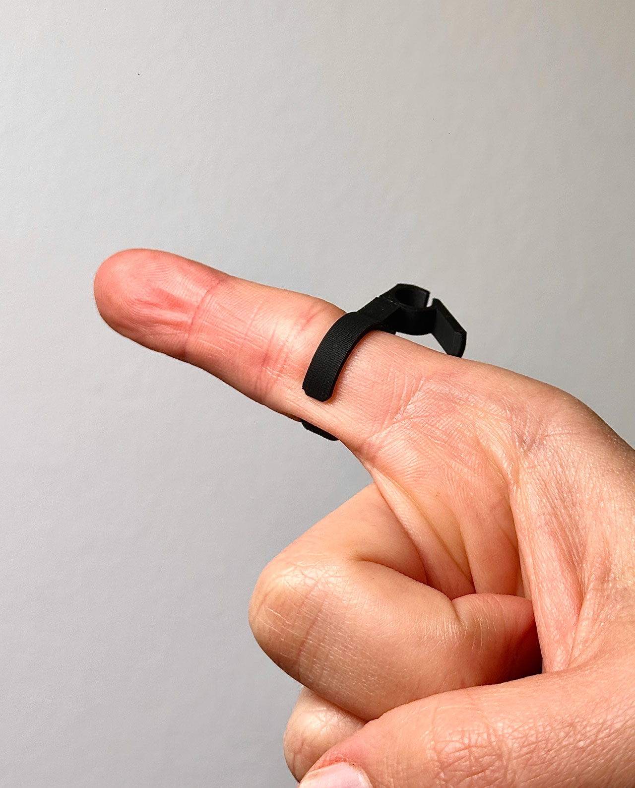 Anillo Portaporro, Soporte Manos Libres para Conos Pre Enrollados, Anillo Porta Cigarros, Cigarette Holder Ring, Joint Holder (Pack x 5 ud.) - Imagen 9