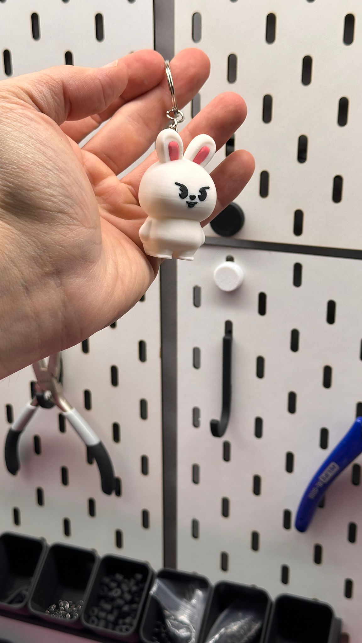 Llavero inspirado en SKZOO – Mascota estilo Leebit - Imagen 4