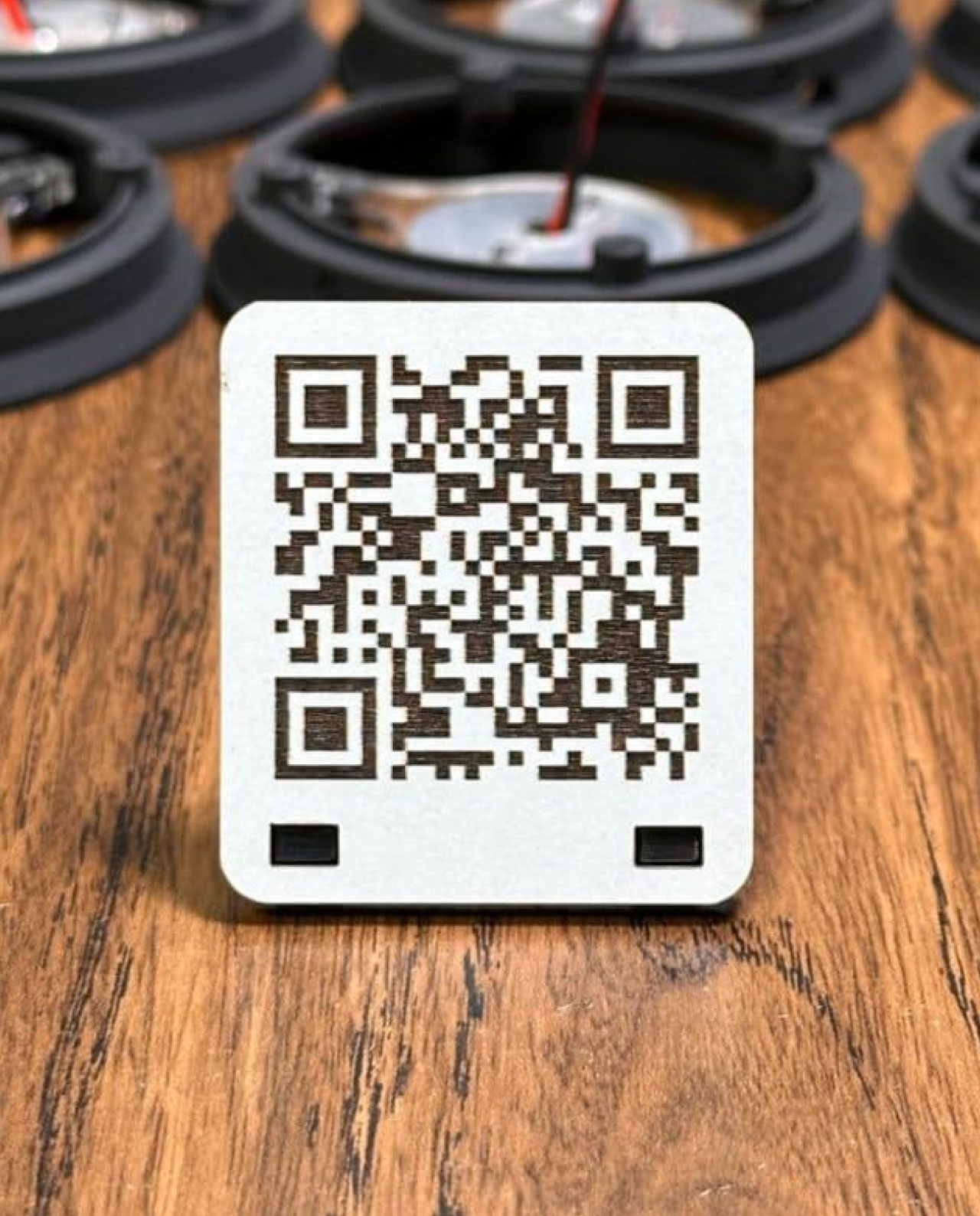 NIPRO Cartel QR Madera DM Blanca Código QR para Restaurante Carta Café Bar Menú Letrero Grabado Personalizado, Wifi, valoraciones o reseñas de Google - Imagen 5