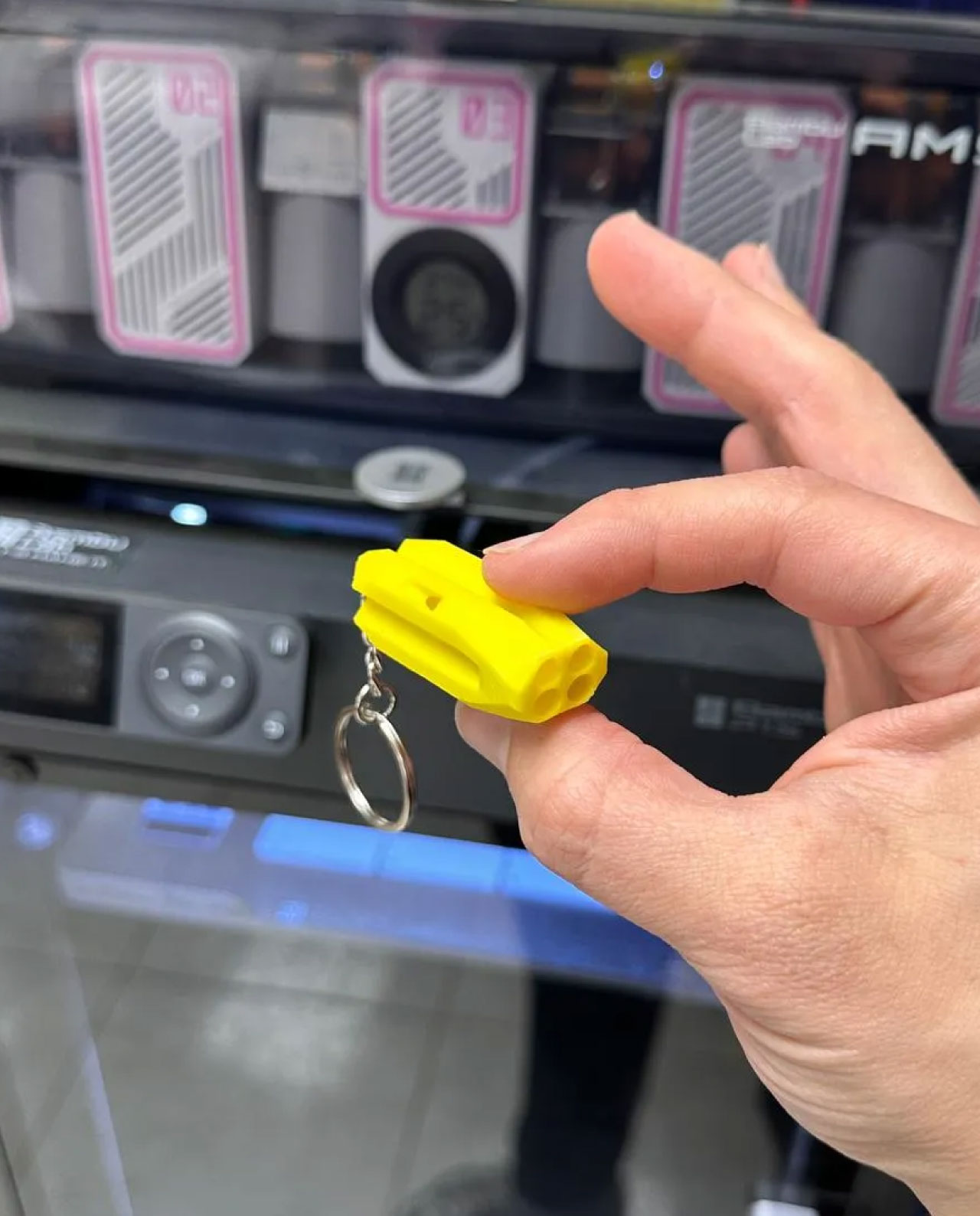 Mini Silbato circular ultra potente 4 frecuencias - Imagen 2