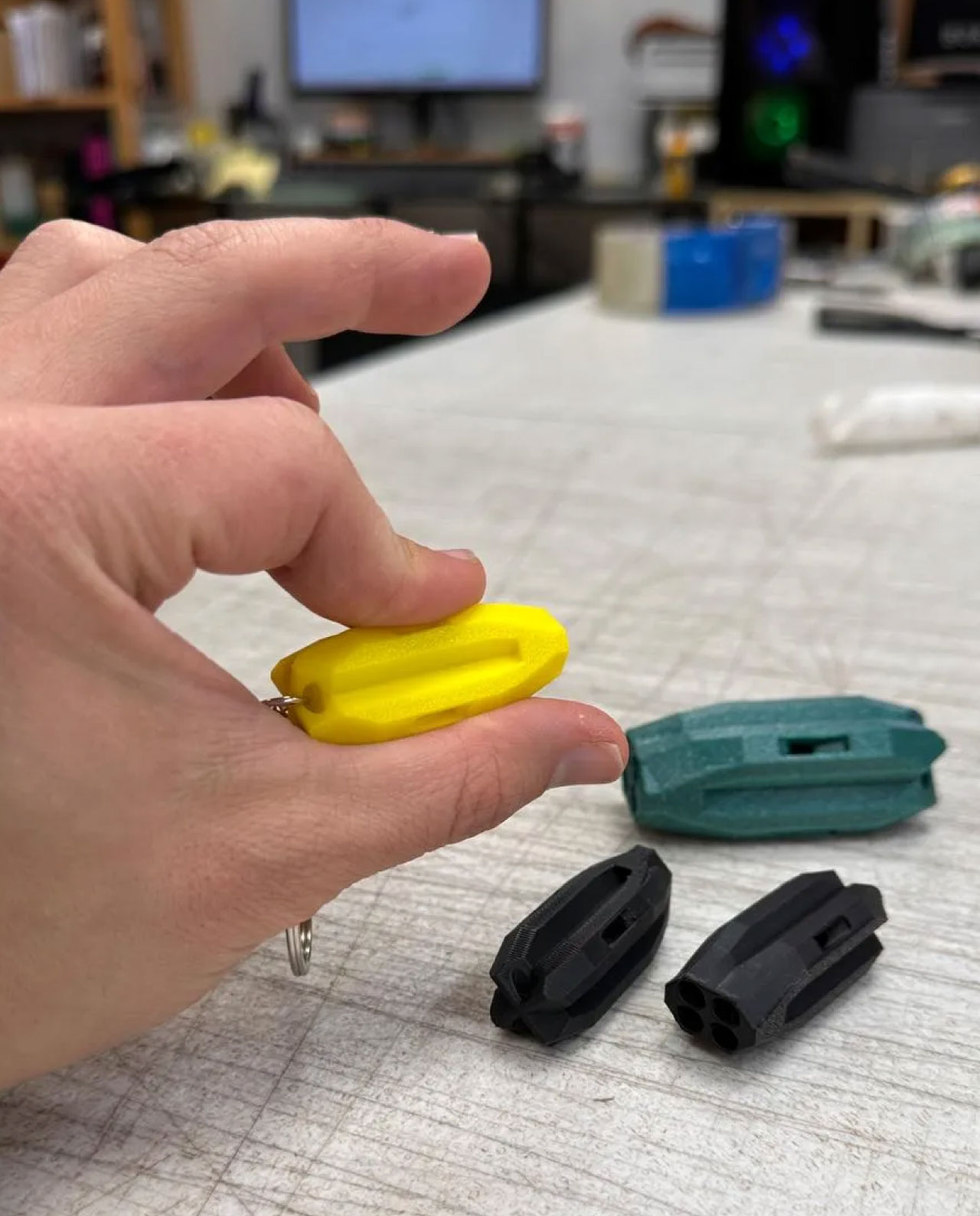 Mini Silbato circular ultra potente 4 frecuencias - Imagen 3