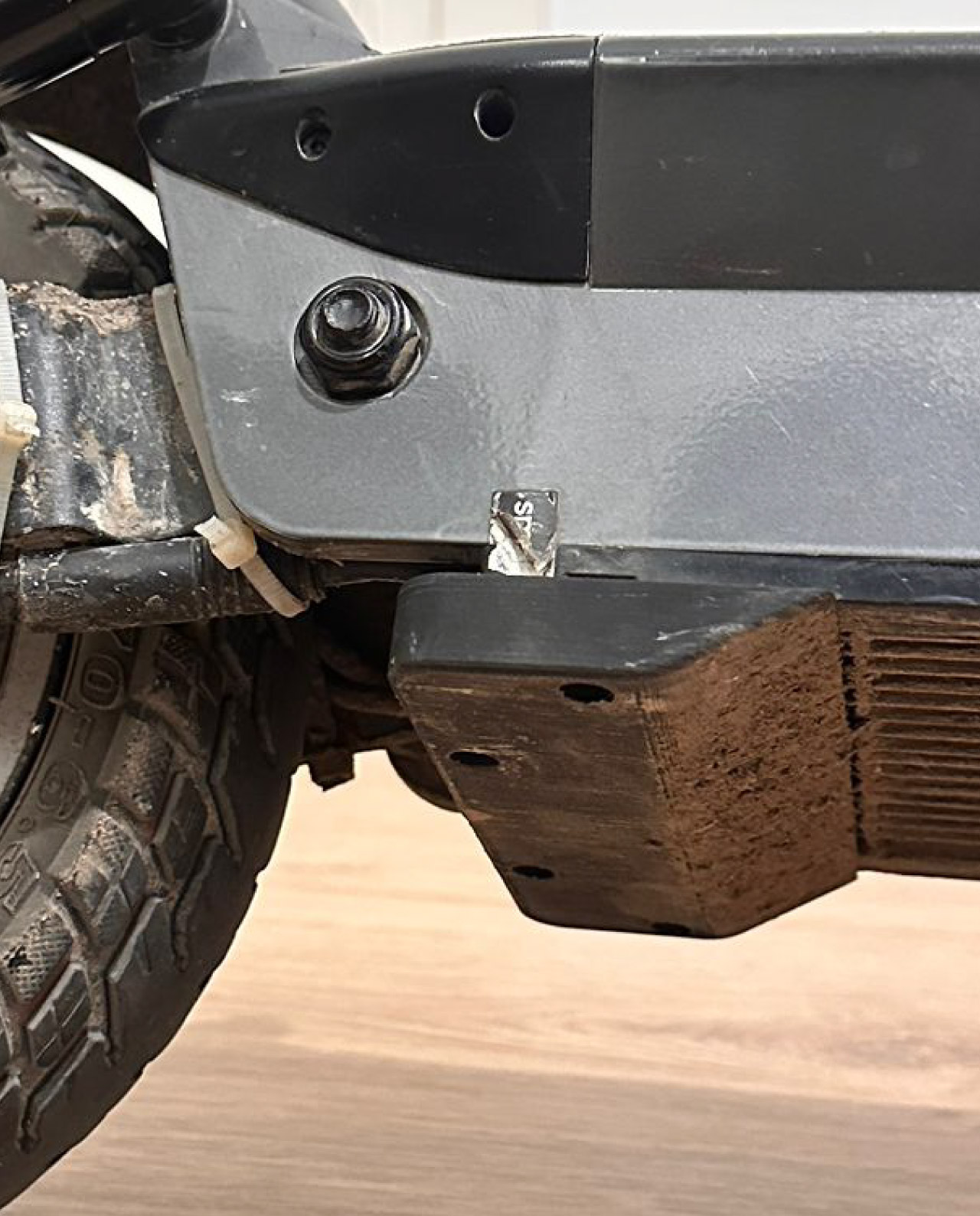 Protector cable motor Smartgyro K2 – Pieza inferior de protección para patinete eléctrico - Imagen 5