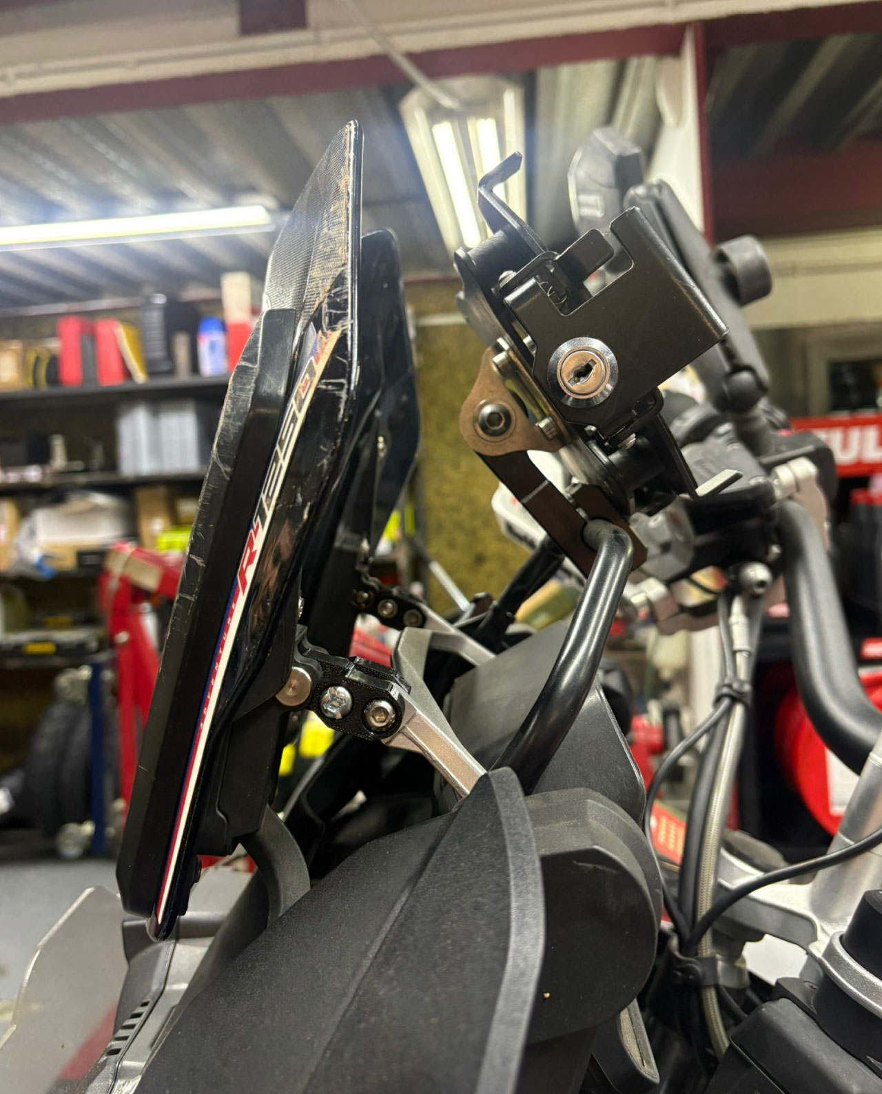 Windshield Spacer for BMW R1200 / R1250 - Modificador de inclinación de cúpula - Imagen 3